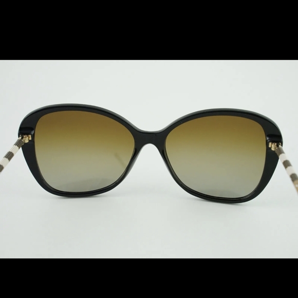 Burberry  4235 Sunnies. EUC. - Picture 2 of 13